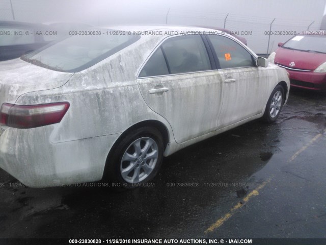 4T1BE46K07U654456 - 2007 TOYOTA CAMRY NEW GENERAT CE/LE/XLE/SE WHITE photo 4