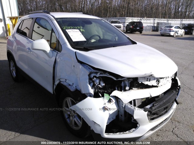 3GNCJLSB2HL281671 - 2017 CHEVROLET TRAX 1LT WHITE photo 1