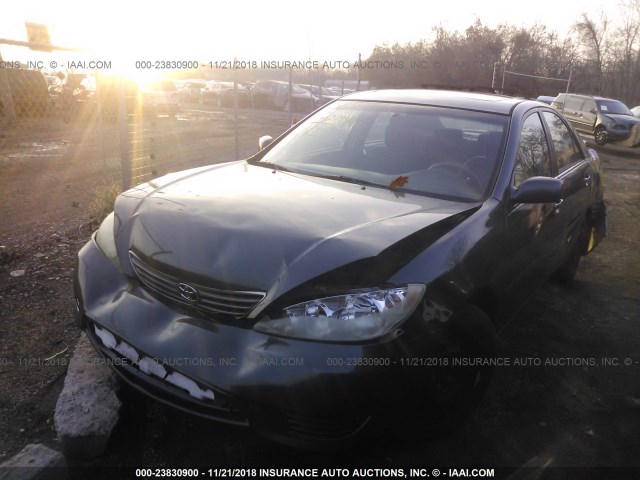 4T1BE32K96U118460 - 2006 TOYOTA CAMRY LE/XLE/SE GRAY photo 2