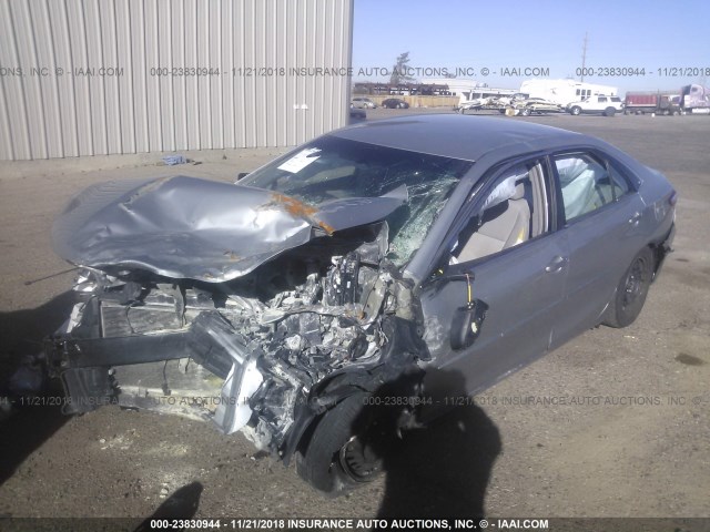 4T4BF1FK5GR549249 - 2016 TOYOTA CAMRY LE/XLE/SE/XSE SILVER photo 2