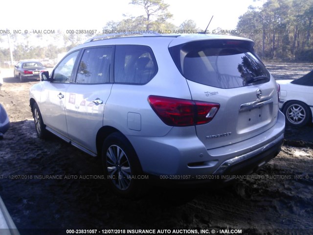 5N1DR2MN0JC616138 - 2018 NISSAN PATHFINDER S/SV/SL/PLATINUM SILVER photo 3