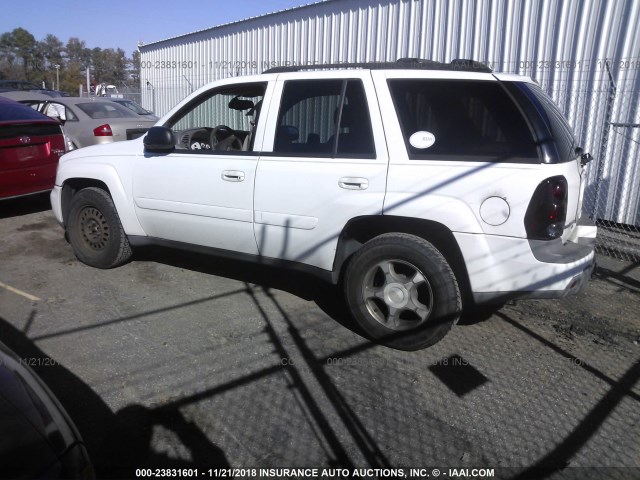 1GNDT13S352103685 - 2005 CHEVROLET TRAILBLAZER LS/LT WHITE photo 3