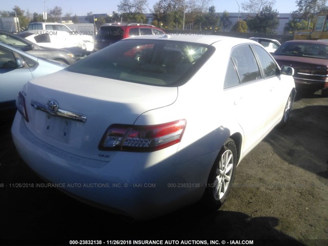4T4BF3EK1BR198135 - 2011 TOYOTA CAMRY SE/LE/XLE WHITE photo 4