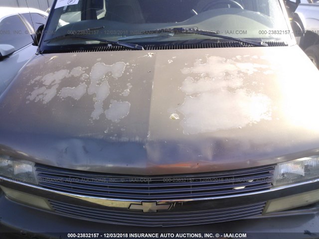 1GNDM19X32B113581 - 2002 CHEVROLET ASTRO BROWN photo 10