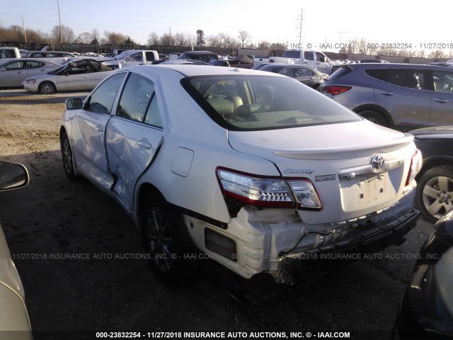 4T1BB3EK4BU143619 - 2011 TOYOTA CAMRY HYBRID WHITE photo 3