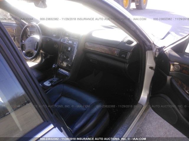 KMHFU45E23A240901 - 2003 HYUNDAI XG 350 SILVER photo 5