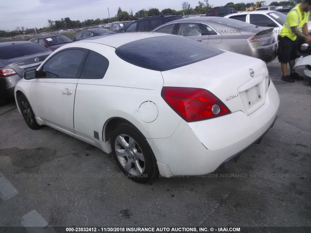 1N4AL24E28C157249 - 2008 NISSAN ALTIMA 2.5S WHITE photo 3