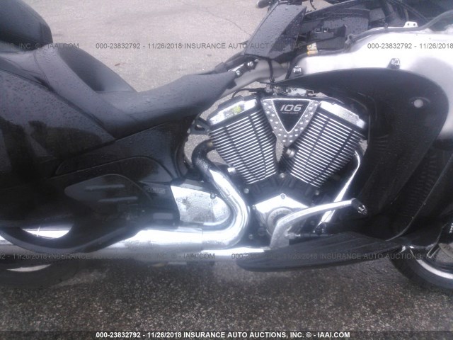 5VPSW36N6F3039986 - 2015 VICTORY MOTORCYCLES VISION TOUR შავი ფოტო 8
