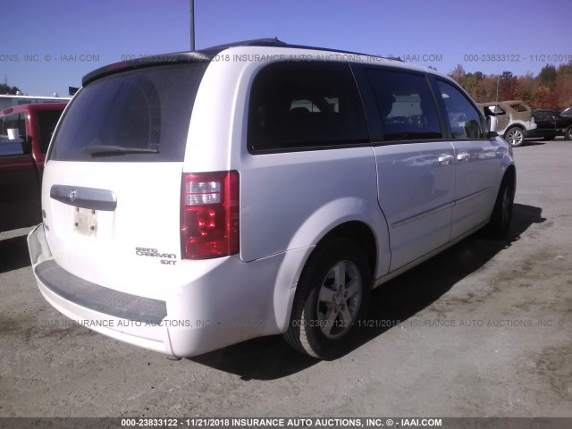 2D4RN5D16AR131274 - 2010 DODGE GRAND CARAVAN SXT WHITE photo 4