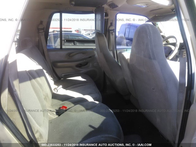 1FMRU15L8YLC43100 - 2000 FORD EXPEDITION XLT GOLD photo 8