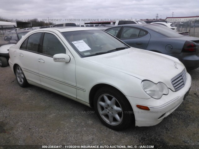 WDBRF61J64F545718 - 2004 MERCEDES-BENZ C 240 WHITE photo 1