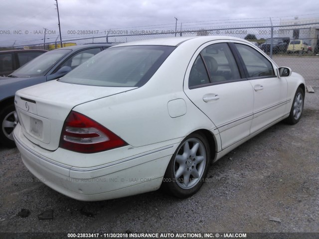 WDBRF61J64F545718 - 2004 MERCEDES-BENZ C 240 WHITE photo 4