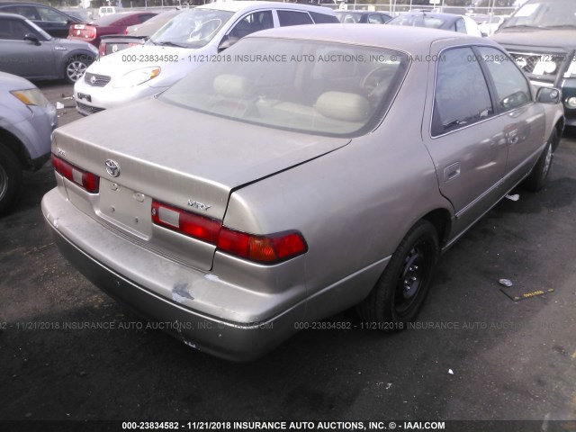 4T1BG22K1XU584373 - 1999 TOYOTA CAMRY CE/LE/XLE Champagne photo 4