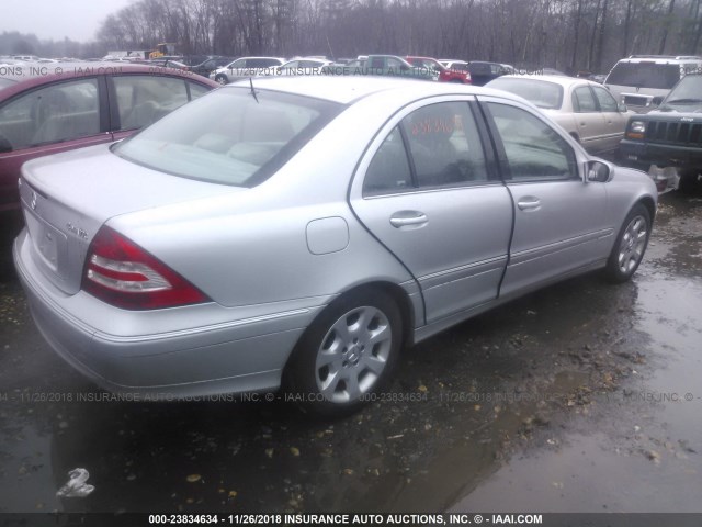 WDBRF84J65F632995 - 2005 MERCEDES-BENZ C 320 4MATIC SILVER photo 4