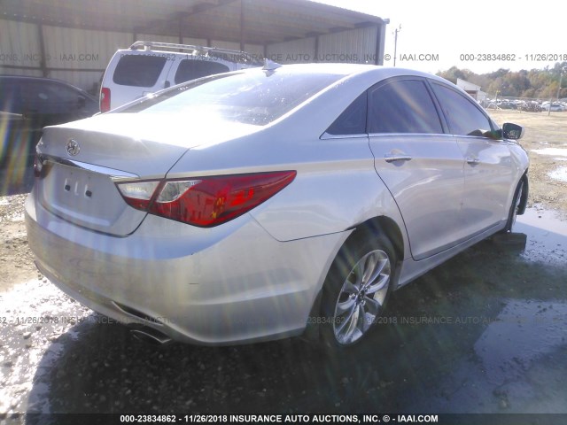 5NPEC4AC0DH787506 - 2013 HYUNDAI SONATA SE/LIMITED SILVER photo 4