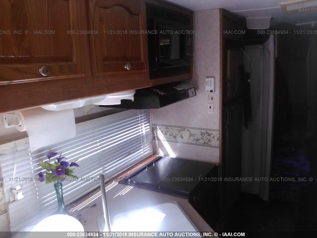 4X4TRLG276D810829 - 2006 FOREST RIVER OTHER  白色 照片 10