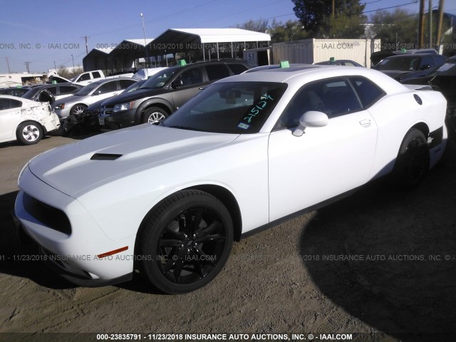 2C3CDZAG1JH215129 - 2018 DODGE CHALLENGER SXT WHITE photo 2