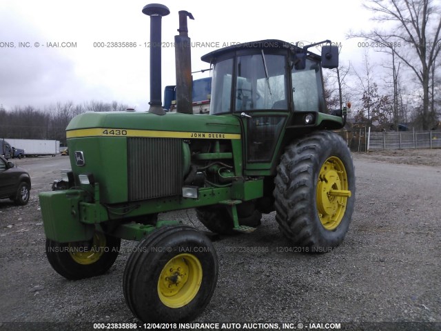 4430H07621R - 1977 JOHN DEERE 4430  GREEN photo 2