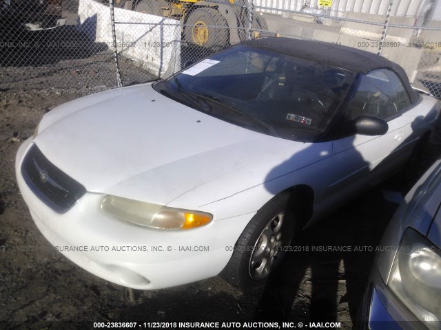 3C3EL55H4YT288505 - 2000 CHRYSLER SEBRING JXI WHITE photo 2