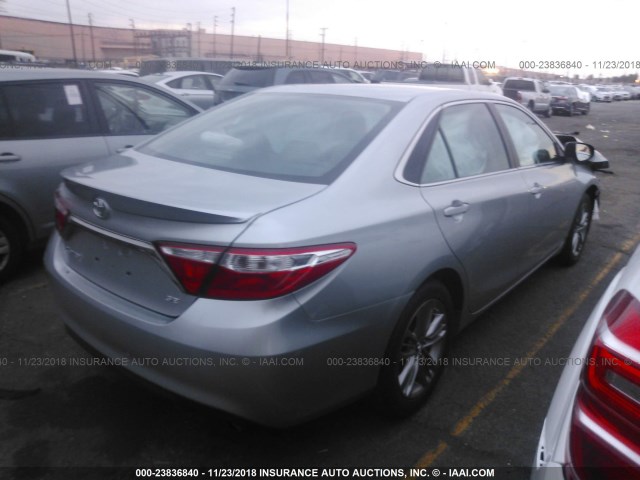 4T1BF1FK5GU158418 - 2016 TOYOTA CAMRY LE/XLE/SE/XSE SILVER photo 4