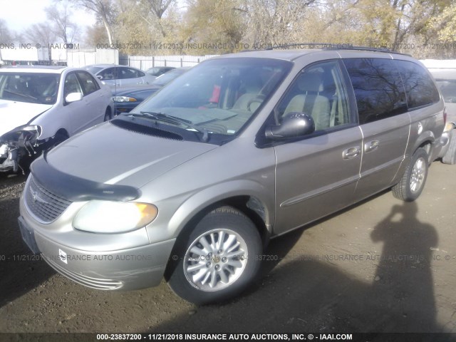 2C4GP74L02R717630 - 2002 CHRYSLER TOWN & COUNTRY EX GOLD photo 2