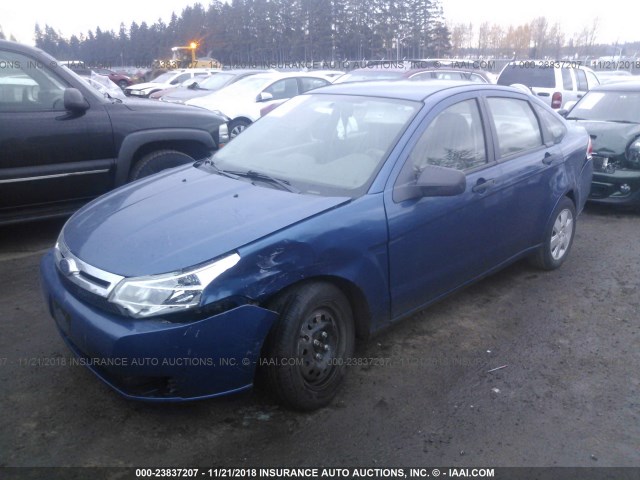 1FAHP34N08W280541 - 2008 FORD FOCUS S/SE BLUE photo 2