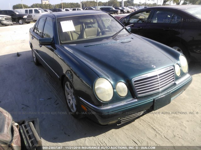 WDBJF72F4VA302887 - 1997 MERCEDES-BENZ E 420 GREEN photo 1