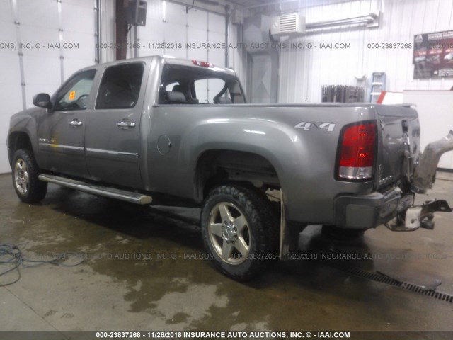 1GT125E81EF124700 - 2014 GMC SIERRA K2500 DENALI GRAY photo 3