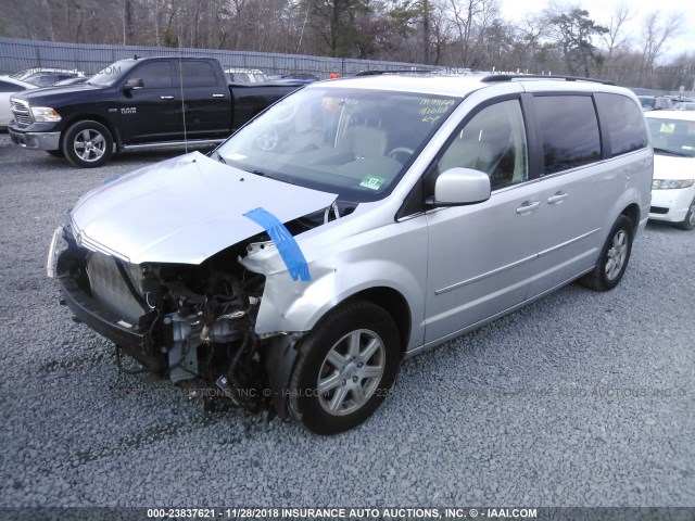 2A4RR5D16AR315318 - 2010 CHRYSLER TOWN & COUNTRY TOURING SILVER photo 2