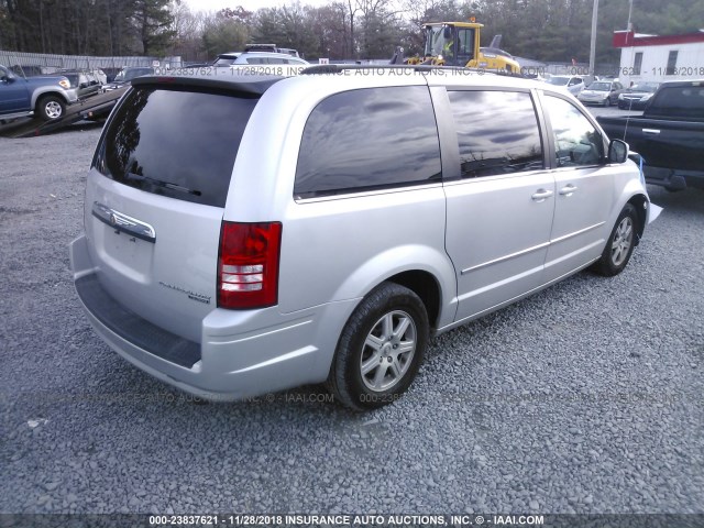 2A4RR5D16AR315318 - 2010 CHRYSLER TOWN & COUNTRY TOURING SILVER photo 4