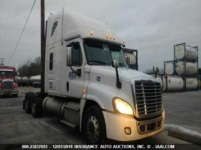 1FUJGLDR8DLBS0946 - 2013 FREIGHTLINER CASCADIA 125  Unknown photo 1