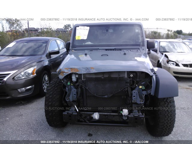 1C4AJWAGXFL725077 - 2015 JEEP WRANGLER SPORT GRAY photo 6