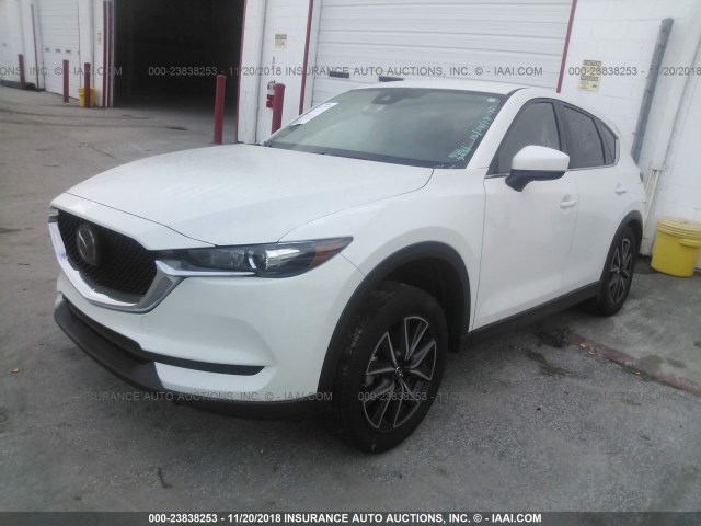 JM3KFACM4J0313041 - 2018 MAZDA CX-5 TOURING WHITE photo 2