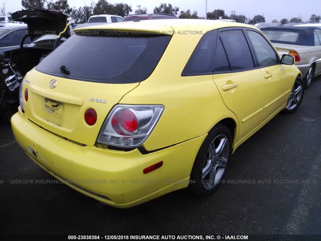 JTHED192820036783 - 2002 LEXUS IS 300 SPORTCROSS YELLOW photo 4