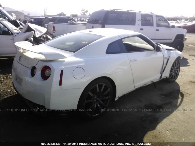 JN1AR5EF6EM271197 - 2014 NISSAN GT-R PREMIUM/BLACK WHITE photo 4