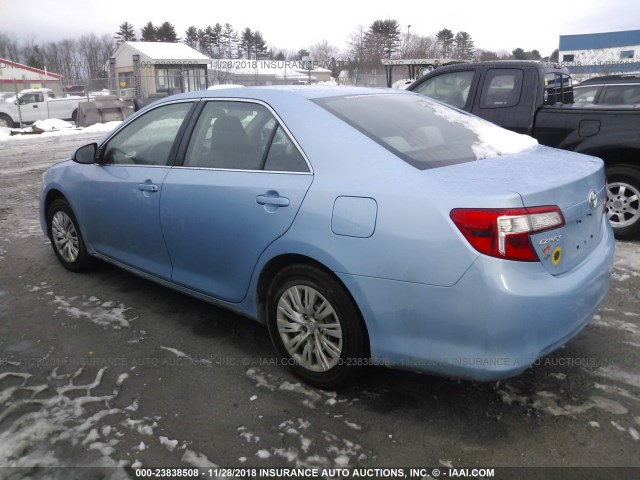 4T1BF1FK3DU712471 - 2013 TOYOTA CAMRY L/SE/LE/XLE BLUE photo 3
