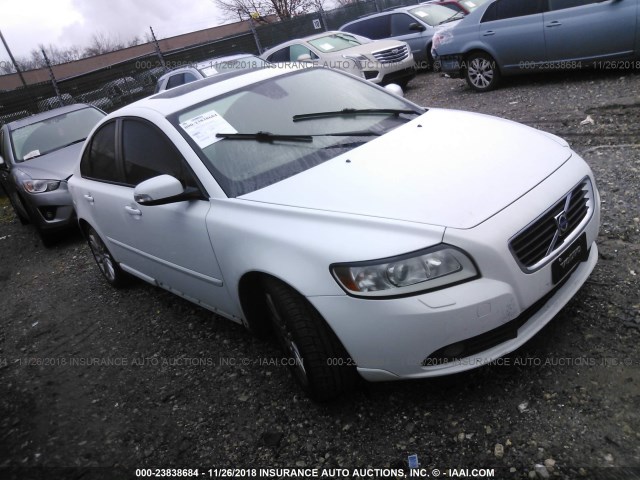 YV1MS390292460921 - 2009 VOLVO S40 2.4I WHITE photo 1