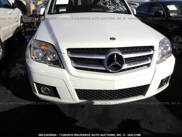 WDCGG5GB5BF625678 - 2011 MERCEDES-BENZ GLK 350 WHITE photo 6