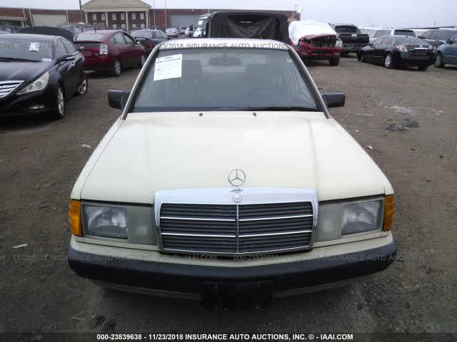 WDBDA29D8KF563800 - 1989 MERCEDES-BENZ 190 E 2.6 TAN photo 6