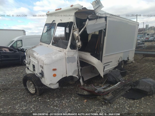 1FCJE39H2RHB62677 - 1994 FORD ECONOLINE E350 COMM STRIPPEDCHASSIS WHITE photo 2