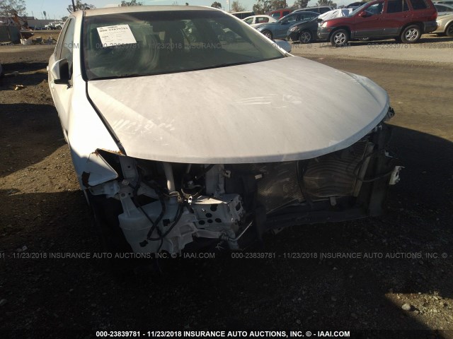 4T1BF1FKXCU200995 - 2012 TOYOTA CAMRY SE/LE/XLE WHITE photo 6