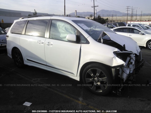 5TDXK3DC7GS735502 - 2016 TOYOTA SIENNA SE WHITE photo 1