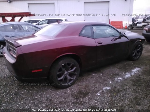 2C3CDZAG7JH332925 - 2018 DODGE CHALLENGER SXT RED photo 4