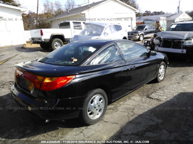 1G8ZY12752Z144992 - 2002 SATURN SC2 BLACK photo 4