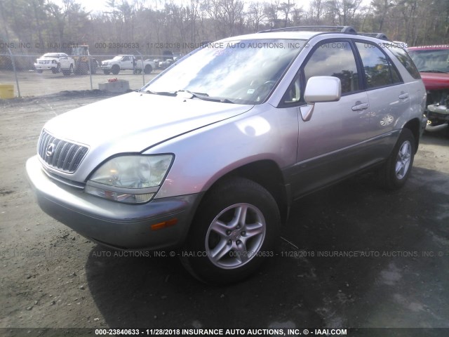 JTJHF10U820245428 - 2002 LEXUS RX 300 SILVER photo 2