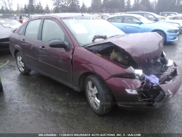 1FAHP34N46W204074 - 2006 FORD FOCUS ZX4 RED photo 1