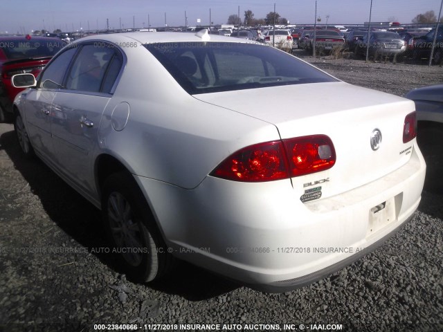 1G4HC5EM4BU104842 - 2011 BUICK LUCERNE CXL WHITE photo 3