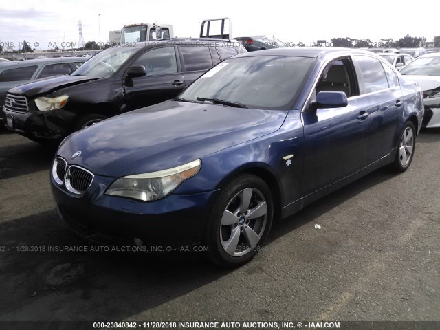 WBANF73526CU20979 - 2006 BMW 530 XI BLUE photo 2