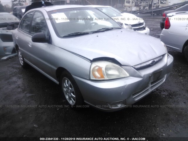 KNADC125746292396 - 2004 KIA RIO SILVER photo 1