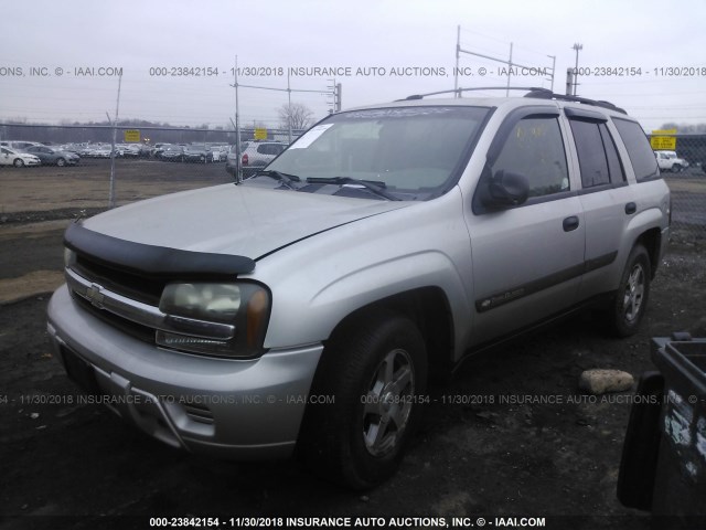 1GNDT13S442183027 - 2004 CHEVROLET TRAILBLAZER LS/LT SILVER photo 2